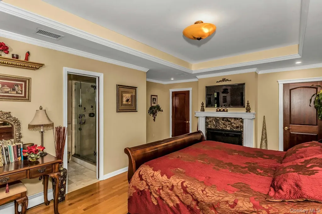 3101 Lonni Lane Merrick NY 11566