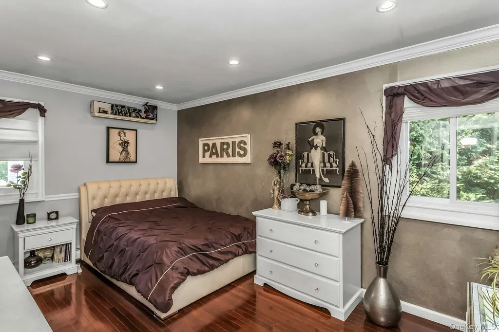 3101 Lonni Lane Merrick NY 11566