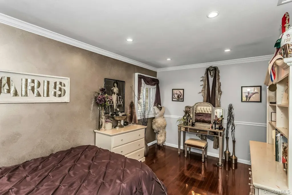 3101 Lonni Lane Merrick NY 11566