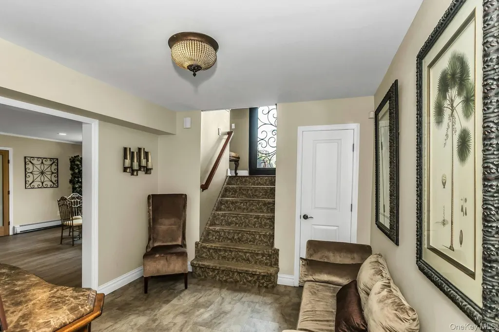3101 Lonni Lane Merrick NY 11566