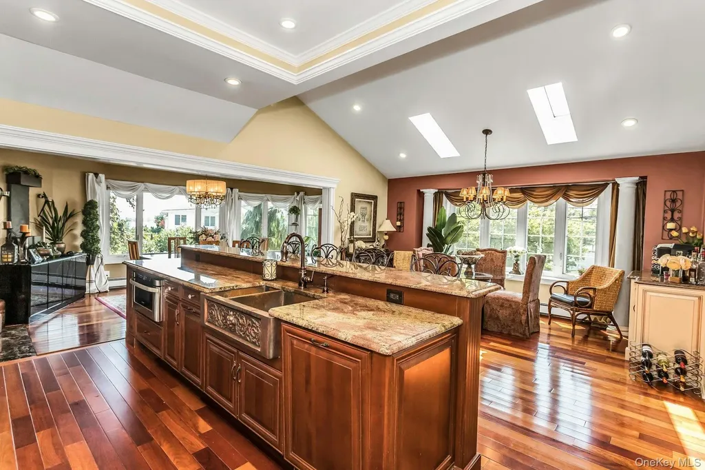3101 Lonni Lane Merrick NY 11566