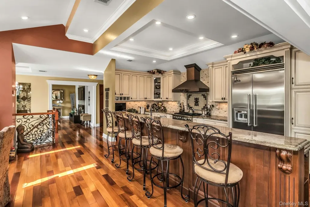3101 Lonni Lane Merrick NY 11566