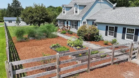 59 Delaware Drive Call Listing Agent PA 18415