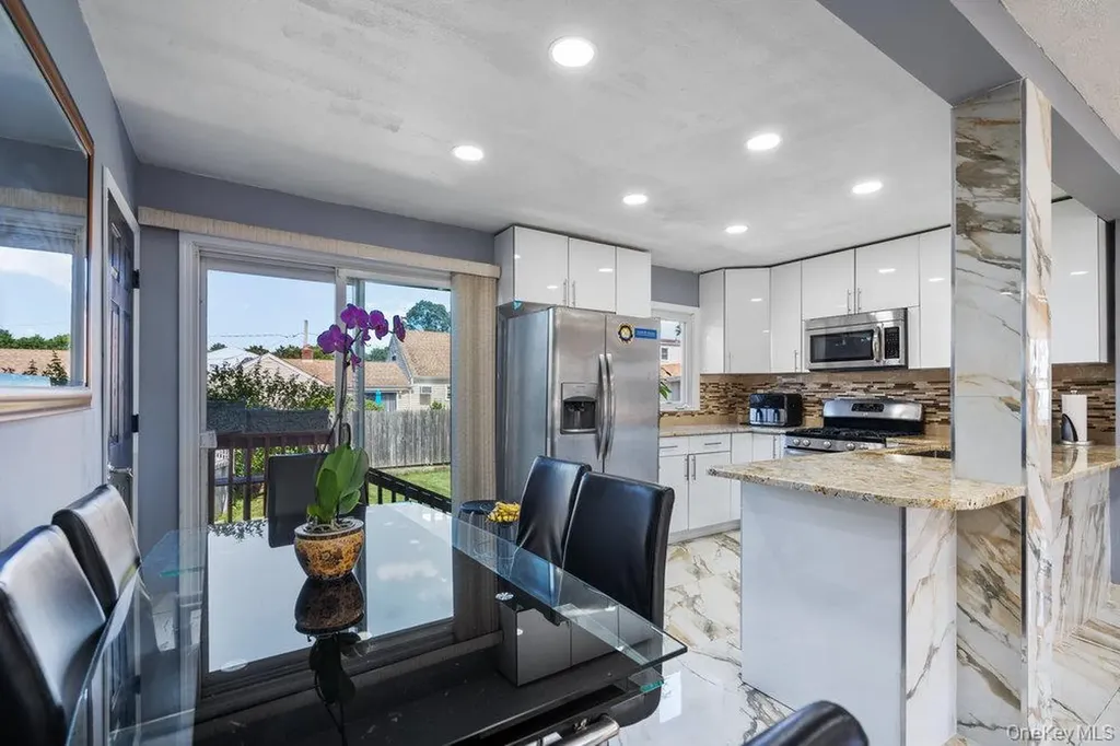 1212 Herzel Boulevard West Babylon NY 11704