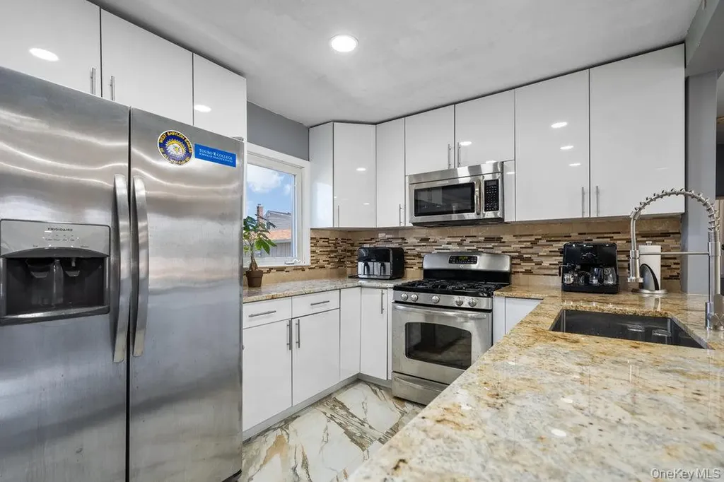 1212 Herzel Boulevard West Babylon NY 11704