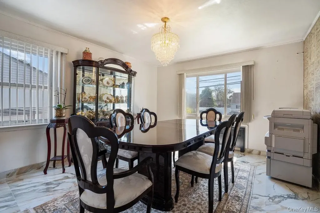 1212 Herzel Boulevard West Babylon NY 11704