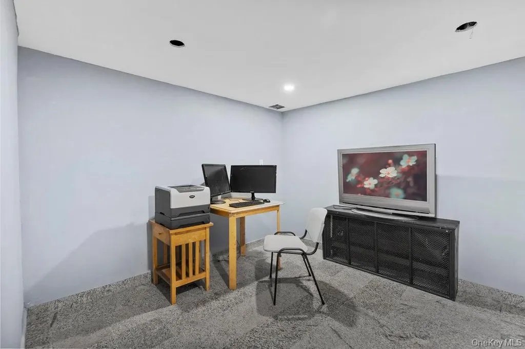1212 Herzel Boulevard West Babylon NY 11704