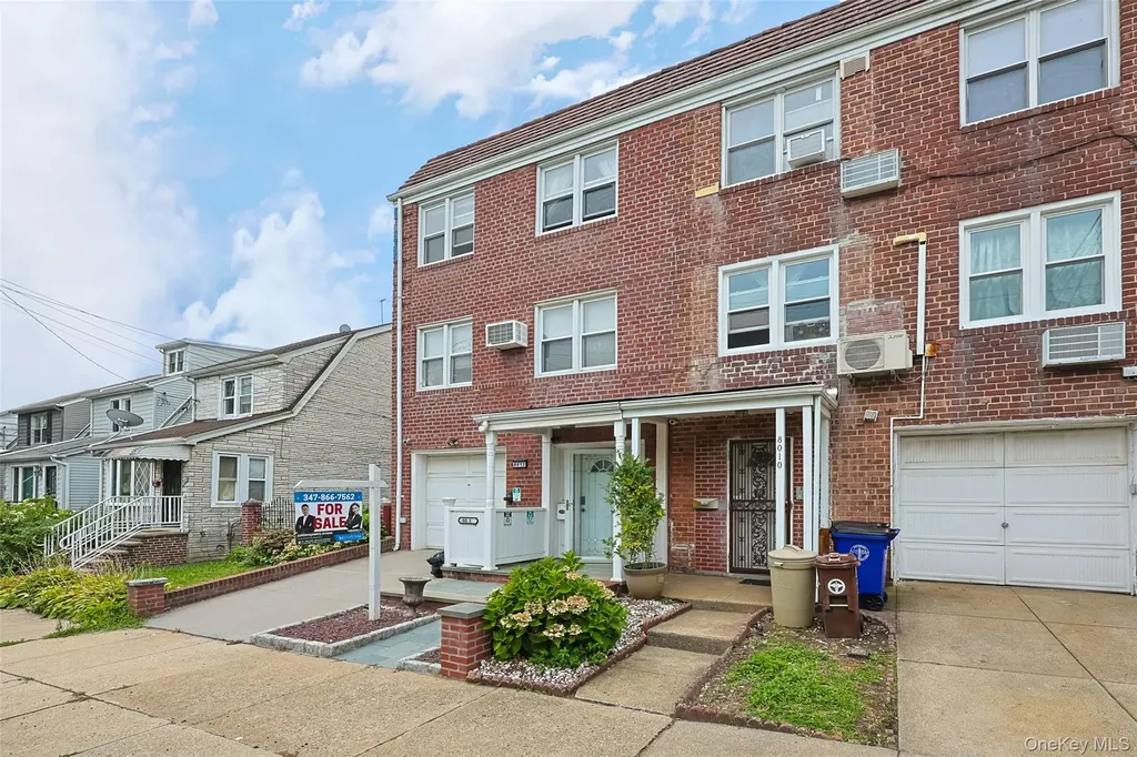 8012 165th Street Flushing NY 11432