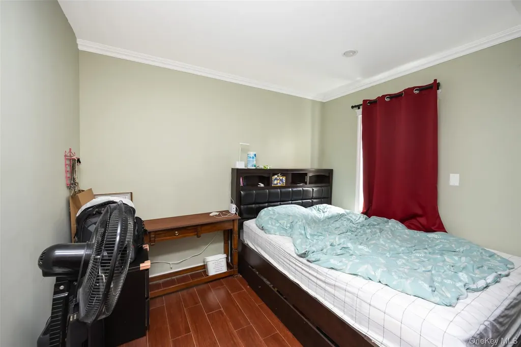 8012 165th Street Flushing NY 11432