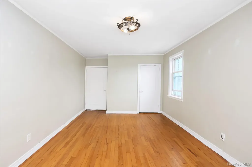 8012 165th Street Flushing NY 11432