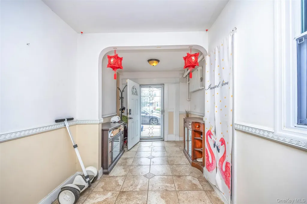 8012 165th Street Flushing NY 11432