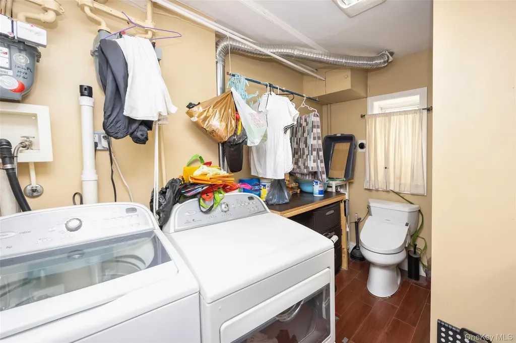 8012 165th Street Flushing NY 11432