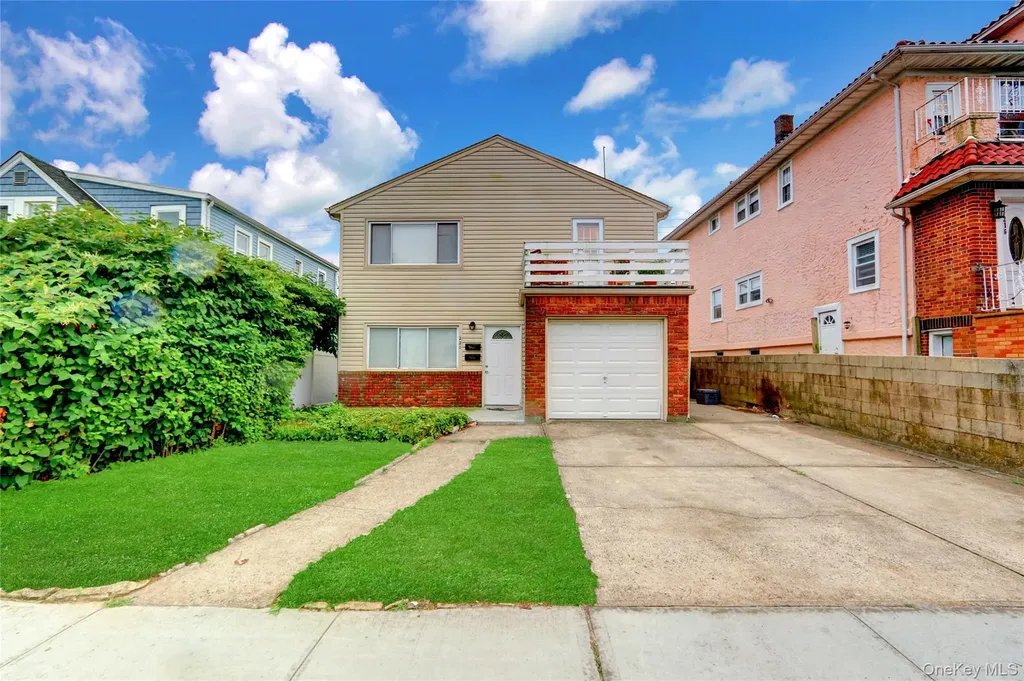 220 E Chester Street Long Beach NY 11561