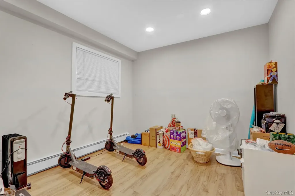 220 E Chester Street Long Beach NY 11561