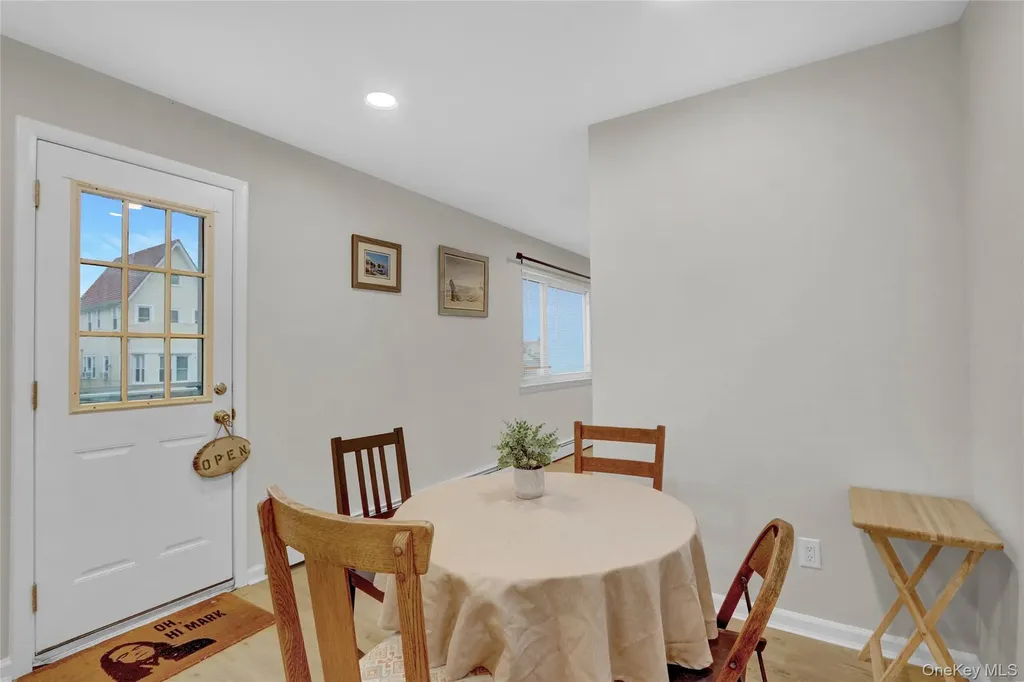220 E Chester Street Long Beach NY 11561