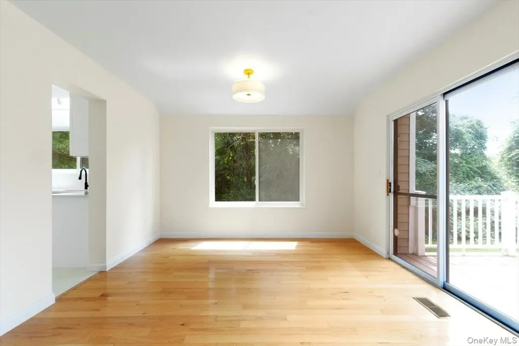 44 Brook Farm Close Chappaqua NY 10514