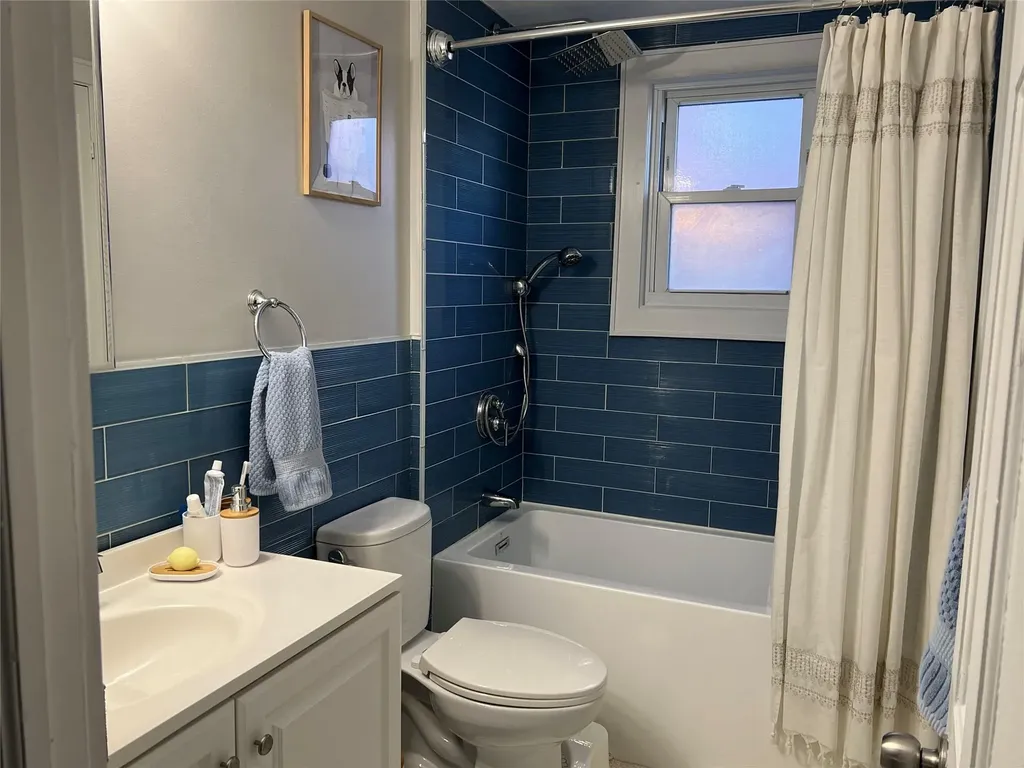135 Taft Avenue Long Beach NY 11561