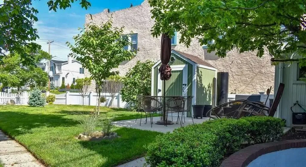 135 Taft Avenue Long Beach NY 11561