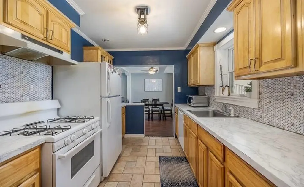 135 Taft Avenue Long Beach NY 11561