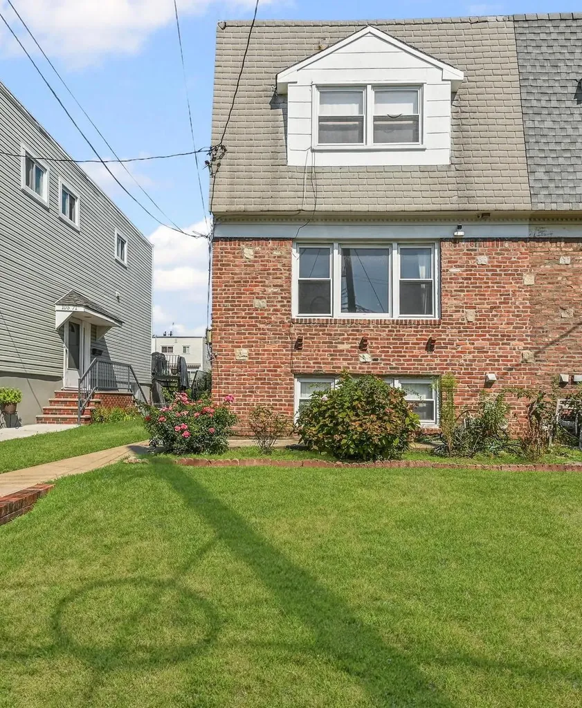 10573 Avenue L Brooklyn NY 11236