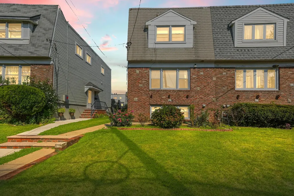 10573 Avenue L Brooklyn NY 11236