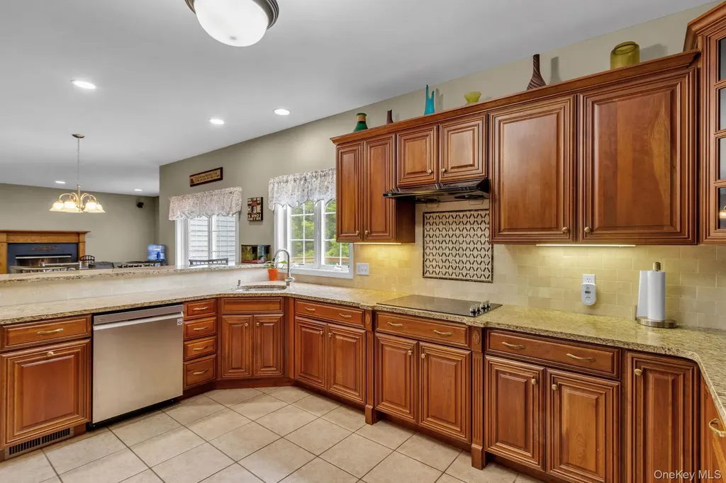 42 Amandas Way Lagrangeville NY 12540