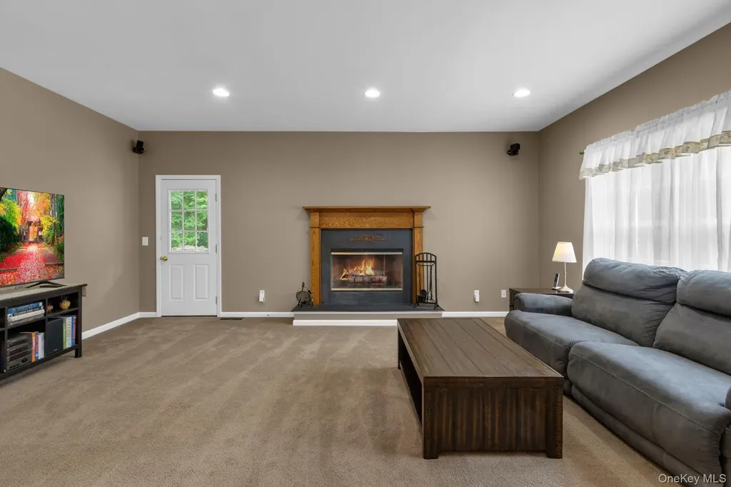 42 Amandas Way Lagrangeville NY 12540