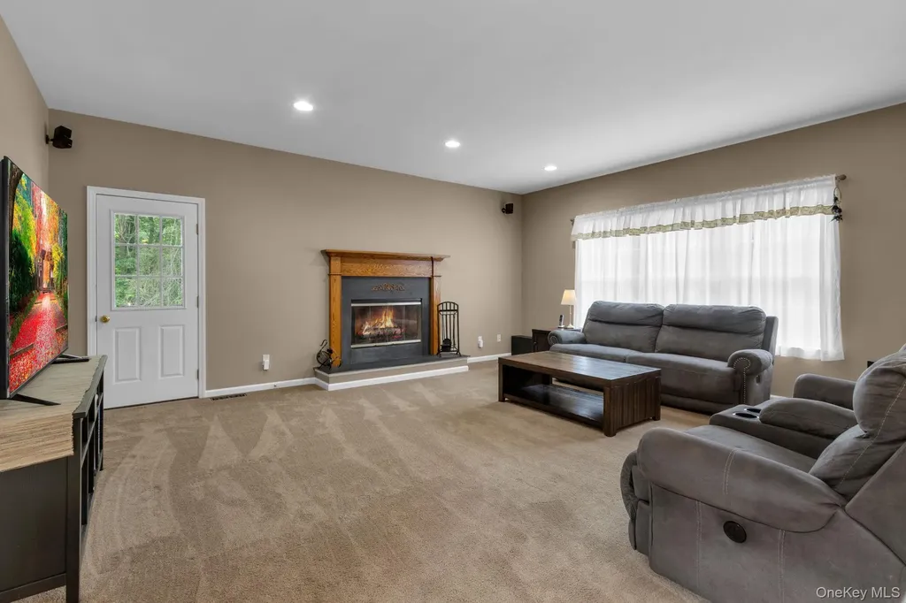 42 Amandas Way Lagrangeville NY 12540