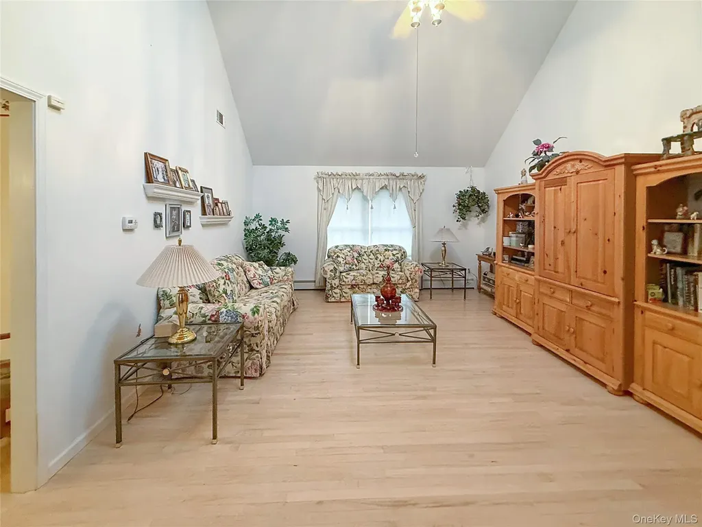 34 Feiertag Road Middletown NY 10941