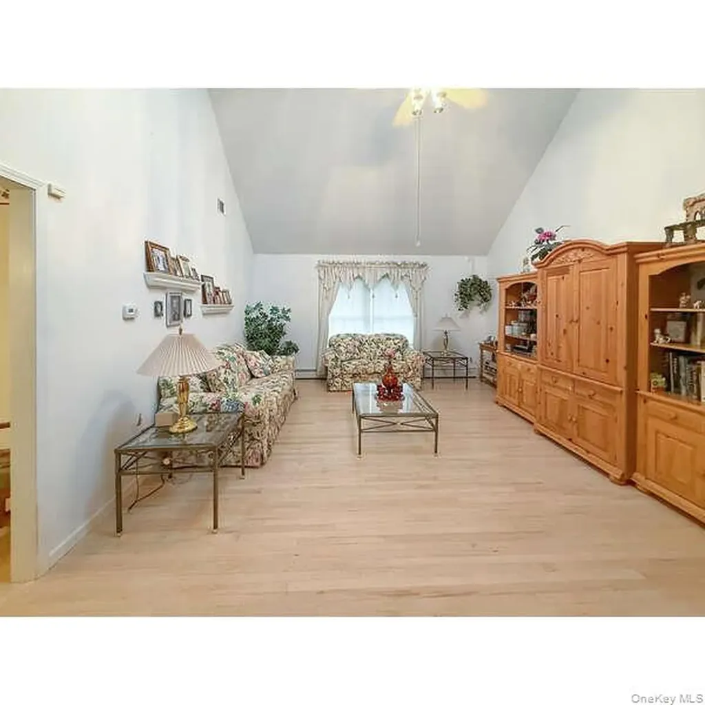 34 Feiertag Road Middletown NY 10941