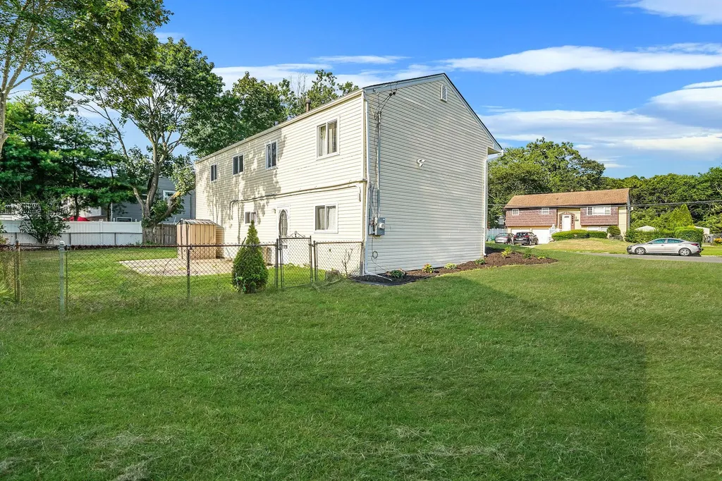 12 Circle Drive E East Patchogue NY 11772
