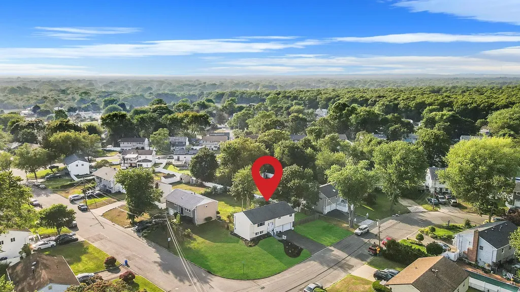 12 Circle Drive E East Patchogue NY 11772