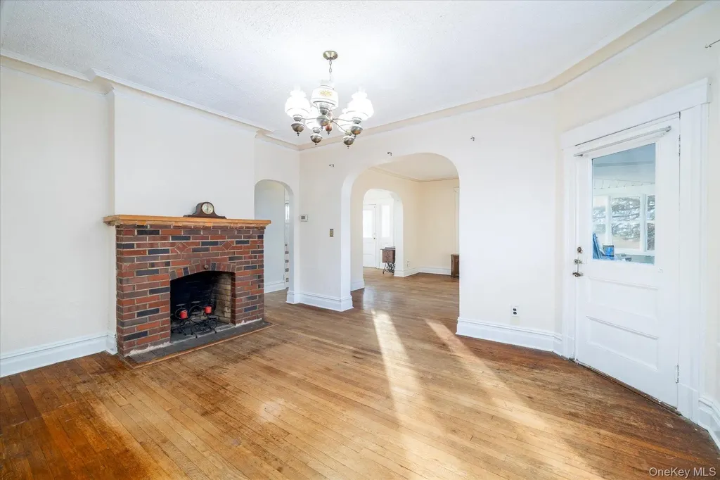 2483 Central Avenue Baldwin NY 11510