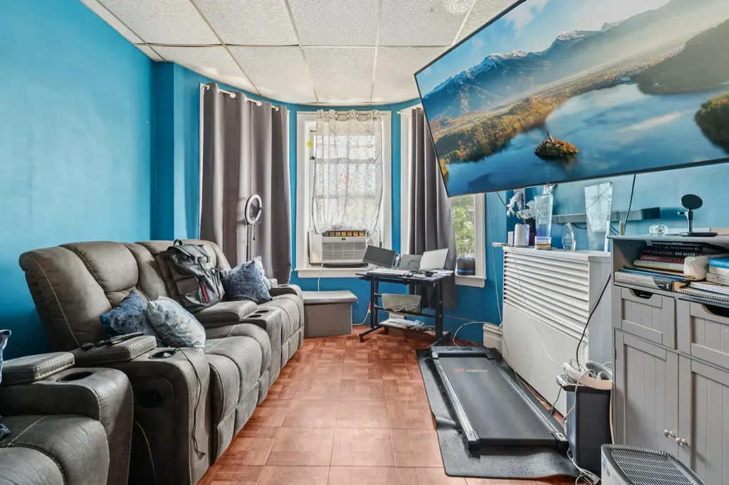 14 E 31st Street Brooklyn NY 11226