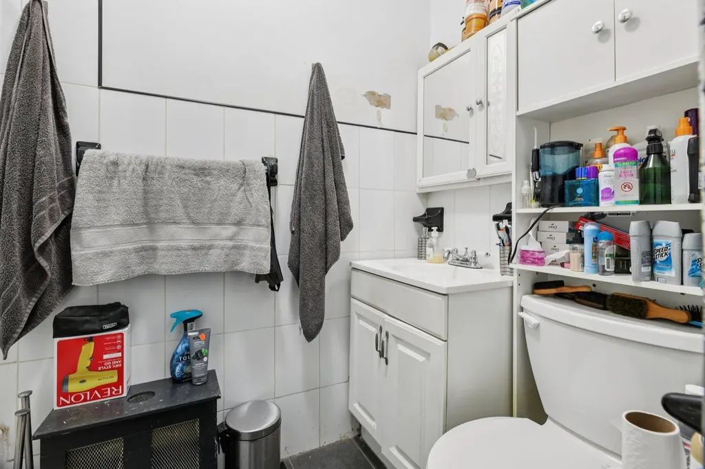 14 E 31st Street Brooklyn NY 11226
