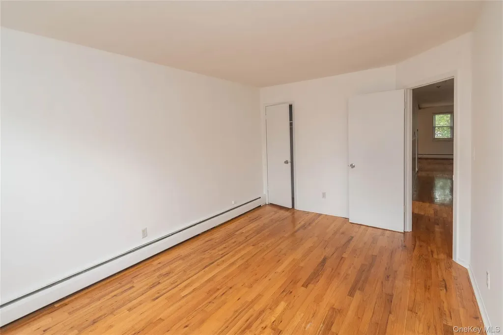 926 Vincent Avenue Bronx NY 10465
