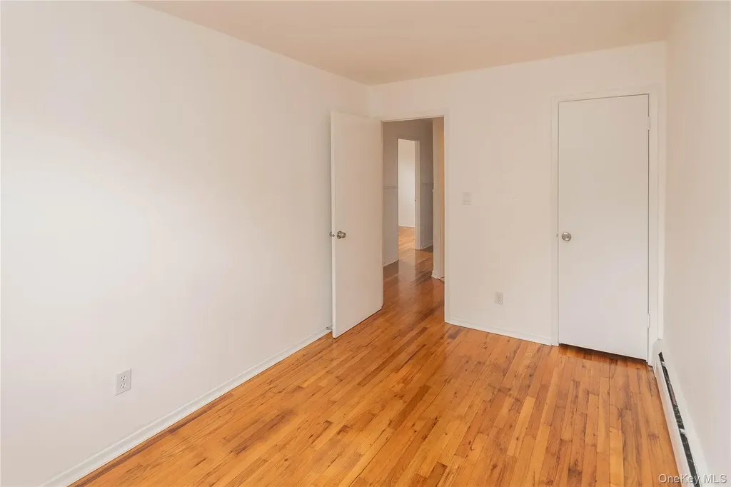 926 Vincent Avenue Bronx NY 10465