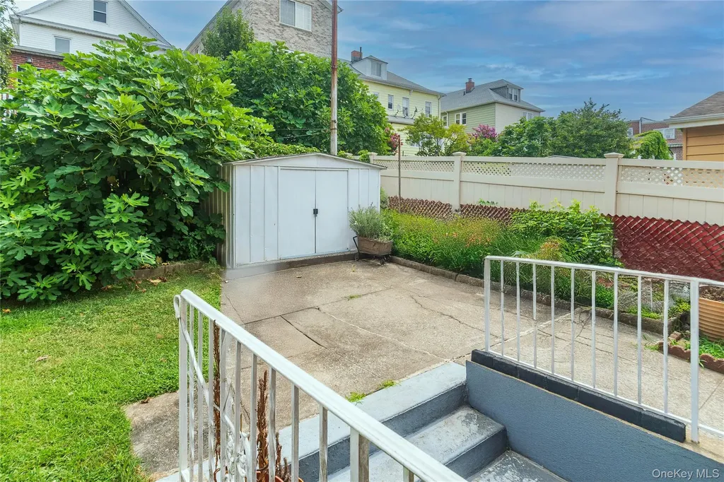 926 Vincent Avenue Bronx NY 10465