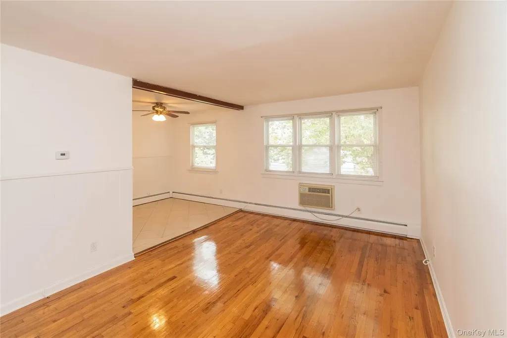 926 Vincent Avenue Bronx NY 10465