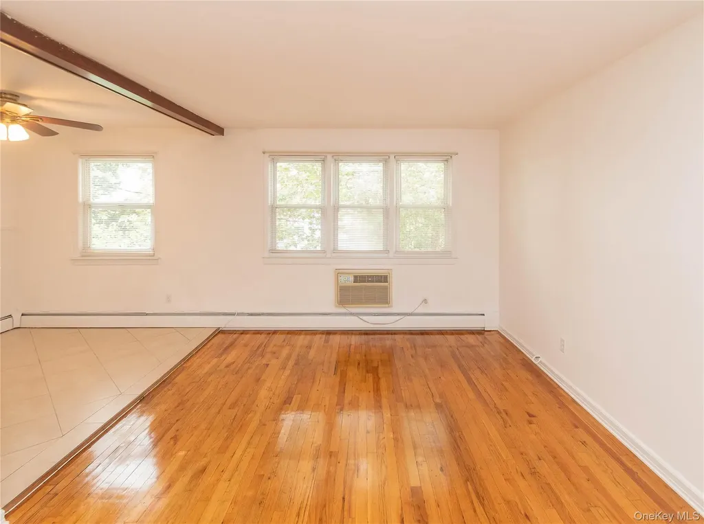 926 Vincent Avenue Bronx NY 10465