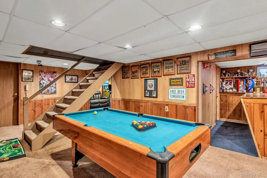 10 Glen Way Lake Grove NY 11755