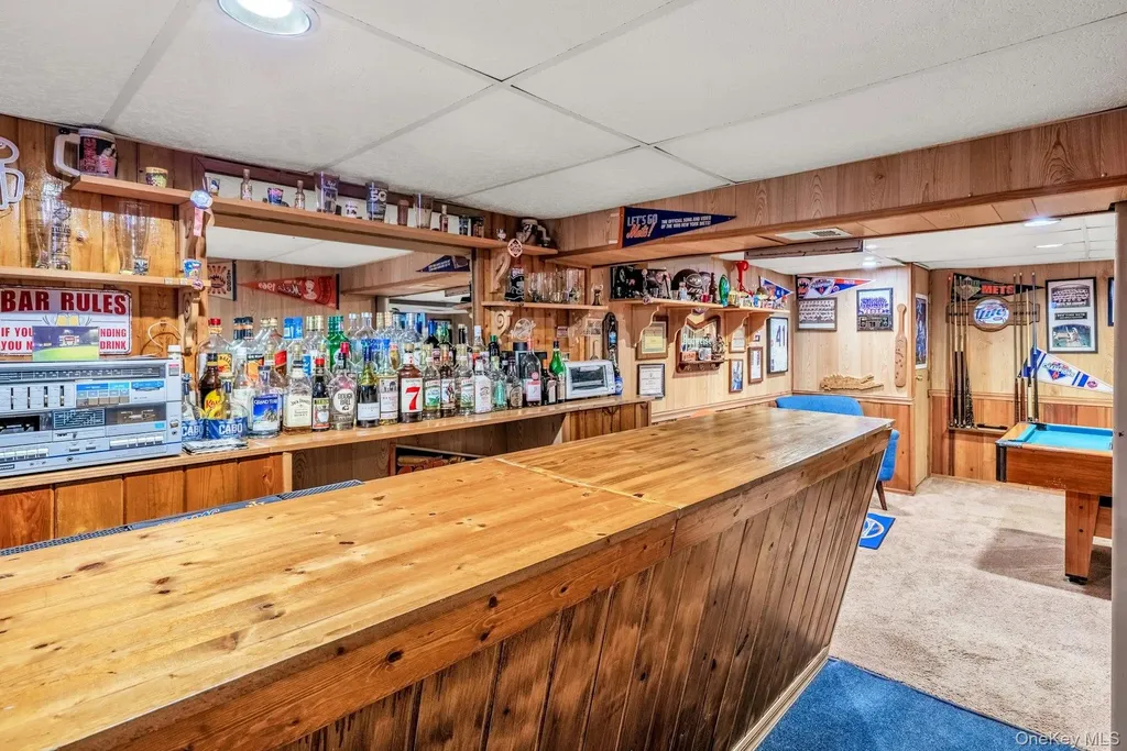 10 Glen Way Lake Grove NY 11755