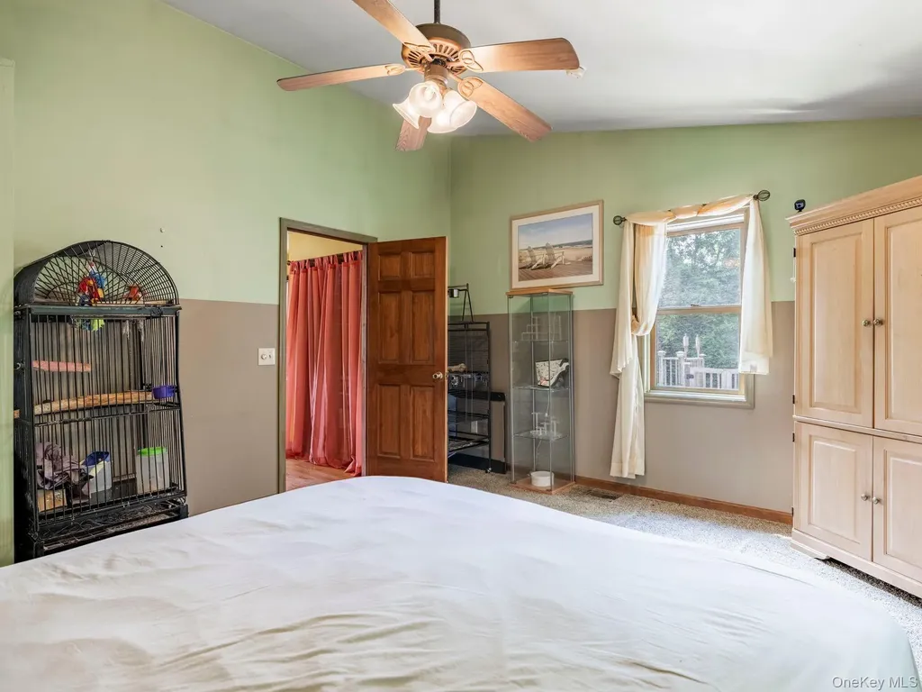 174 North Drive Saugerties NY 12477