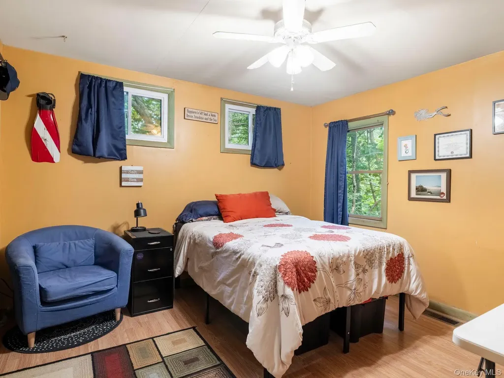 174 North Drive Saugerties NY 12477
