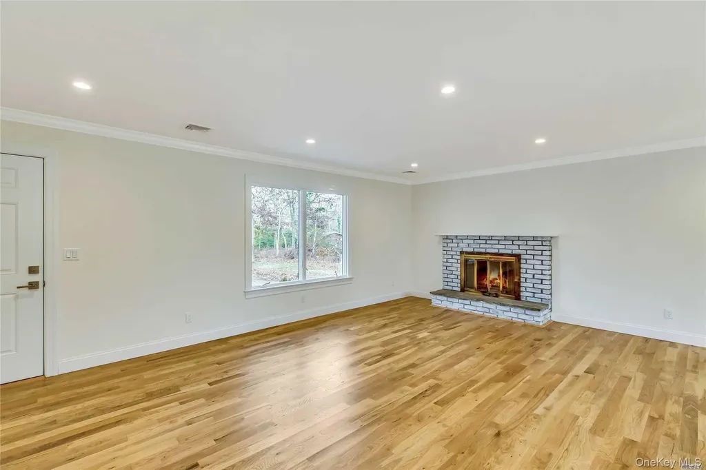 51 Ocean Avenue Hampton Bays NY 11946