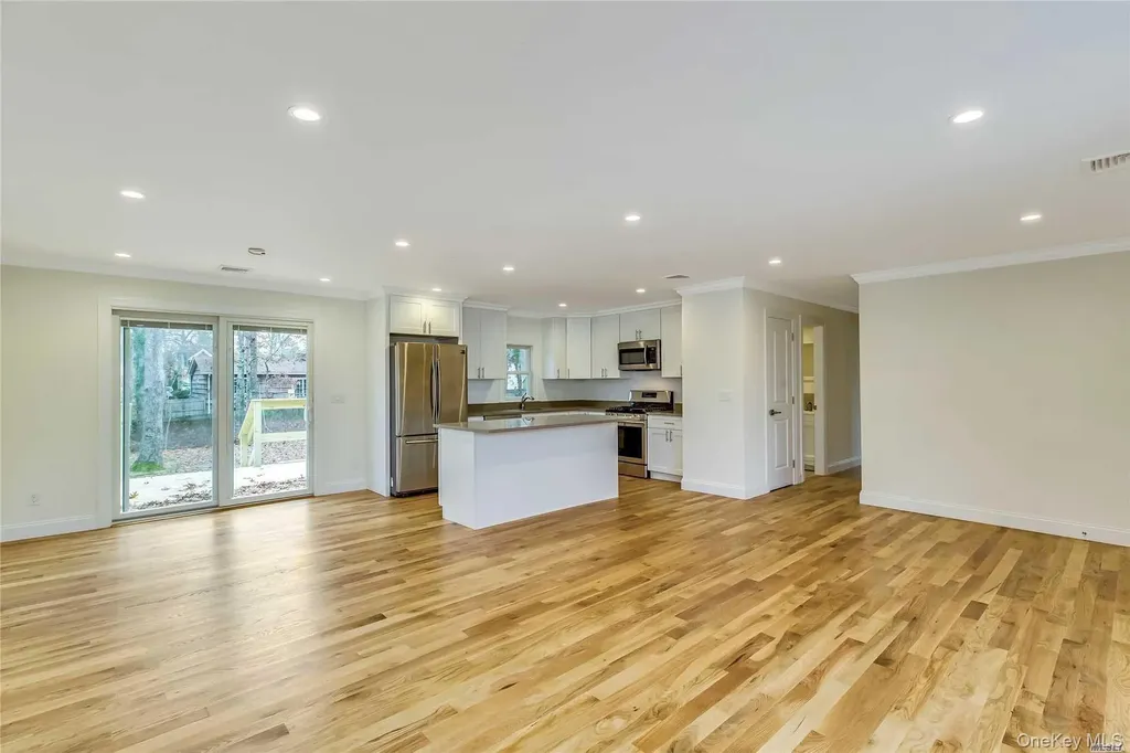 51 Ocean Avenue Hampton Bays NY 11946