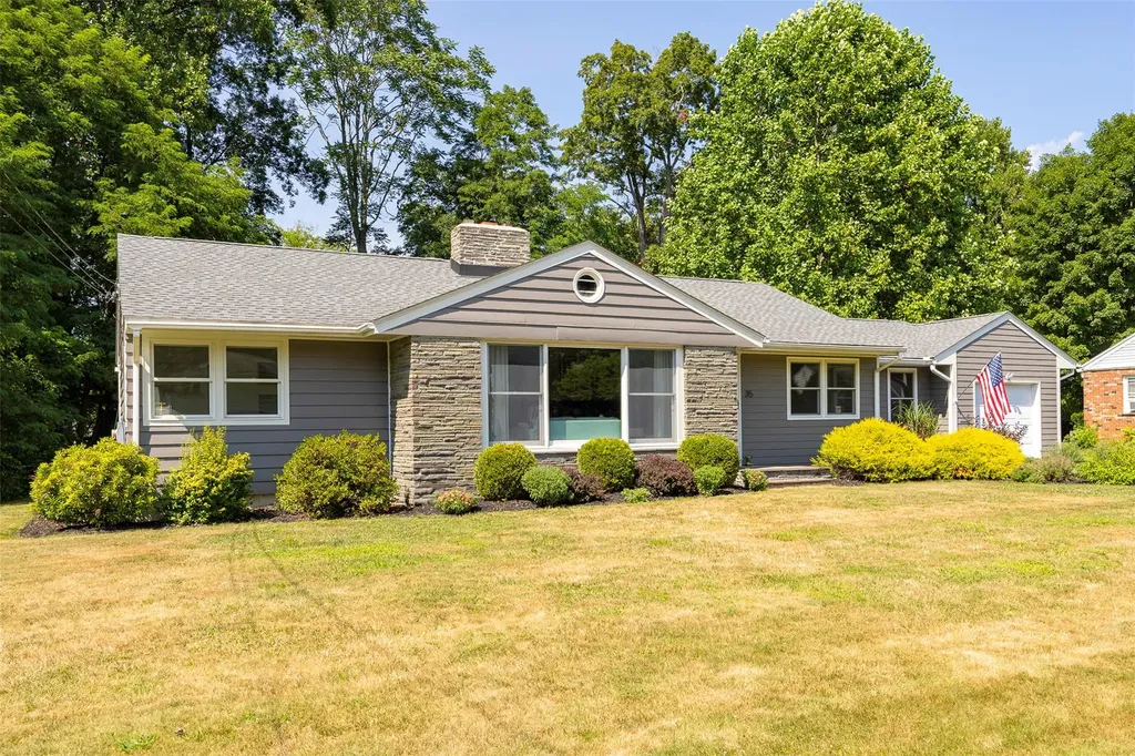 35 Fuller Lane Hyde Park NY 12538