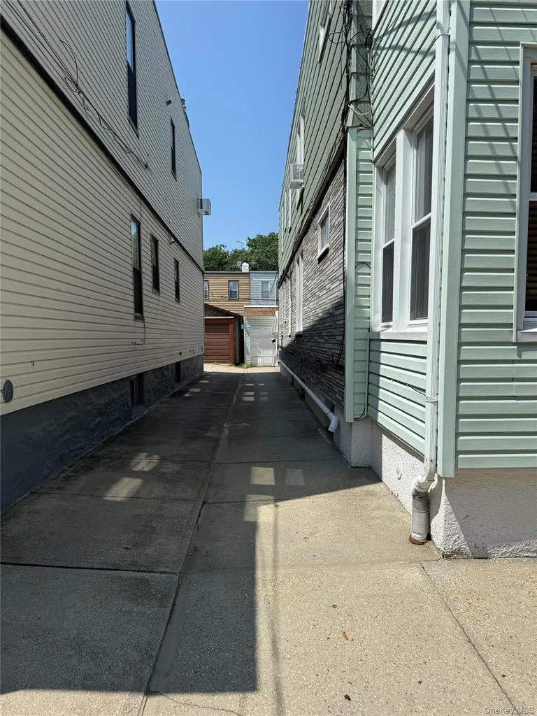 7820 73rd Place Glendale NY 11385