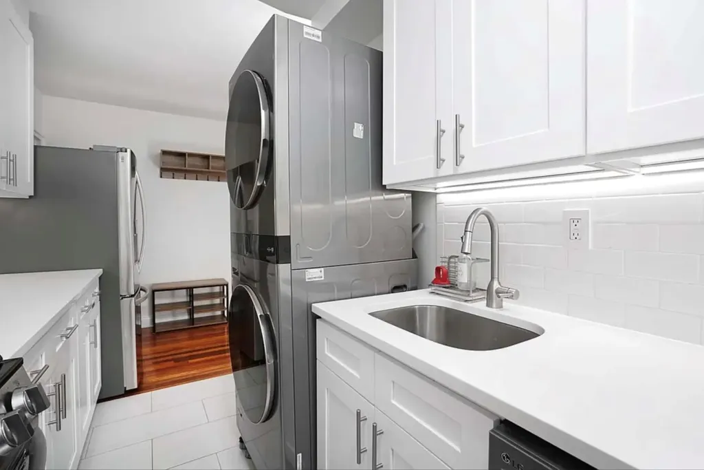 3038 Kingsbridge Terrace Bronx NY 10463