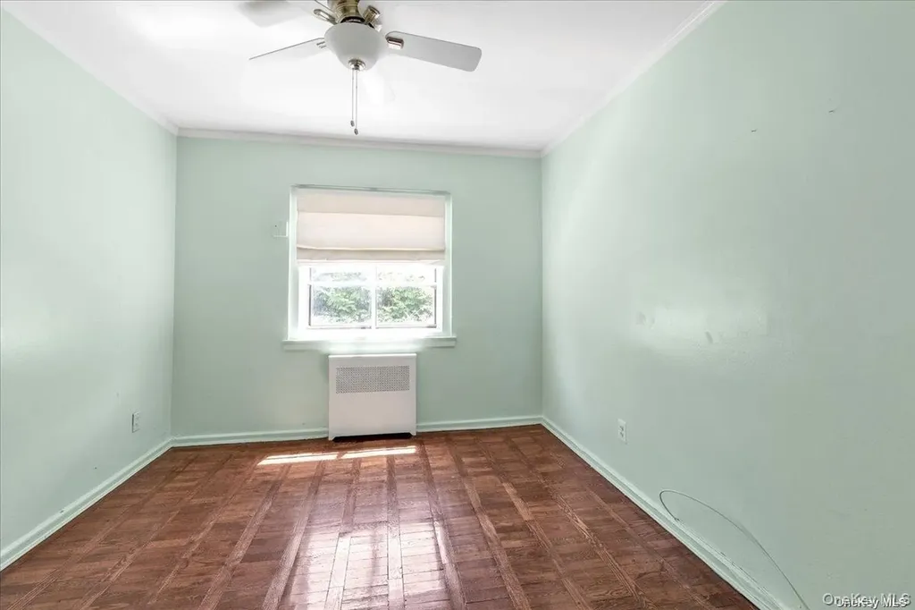1205 E Broadway Hewlett NY 11557